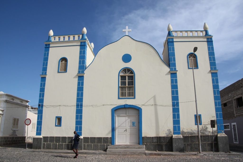 Destinations de vacances au Cap-Vert - église boa vista