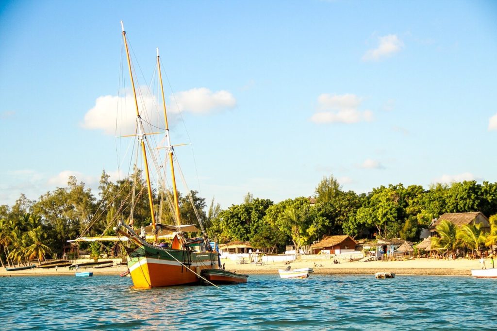 Sehemu maarufu za kukodisha wakati wa likizo mjini Madagaska - Sailing